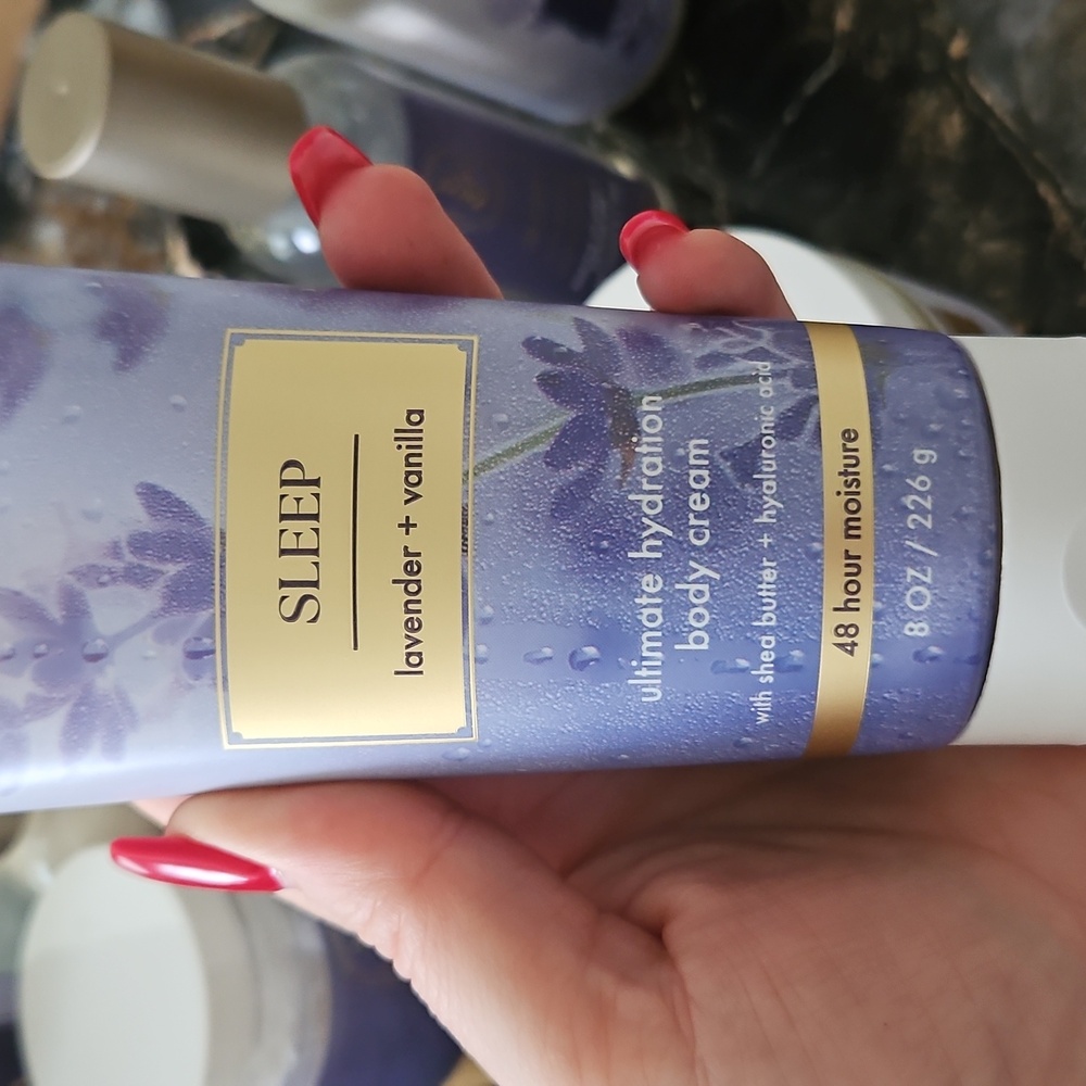 Bath & Body Works Lavender Vanilla Collection - Picture 6 of 8